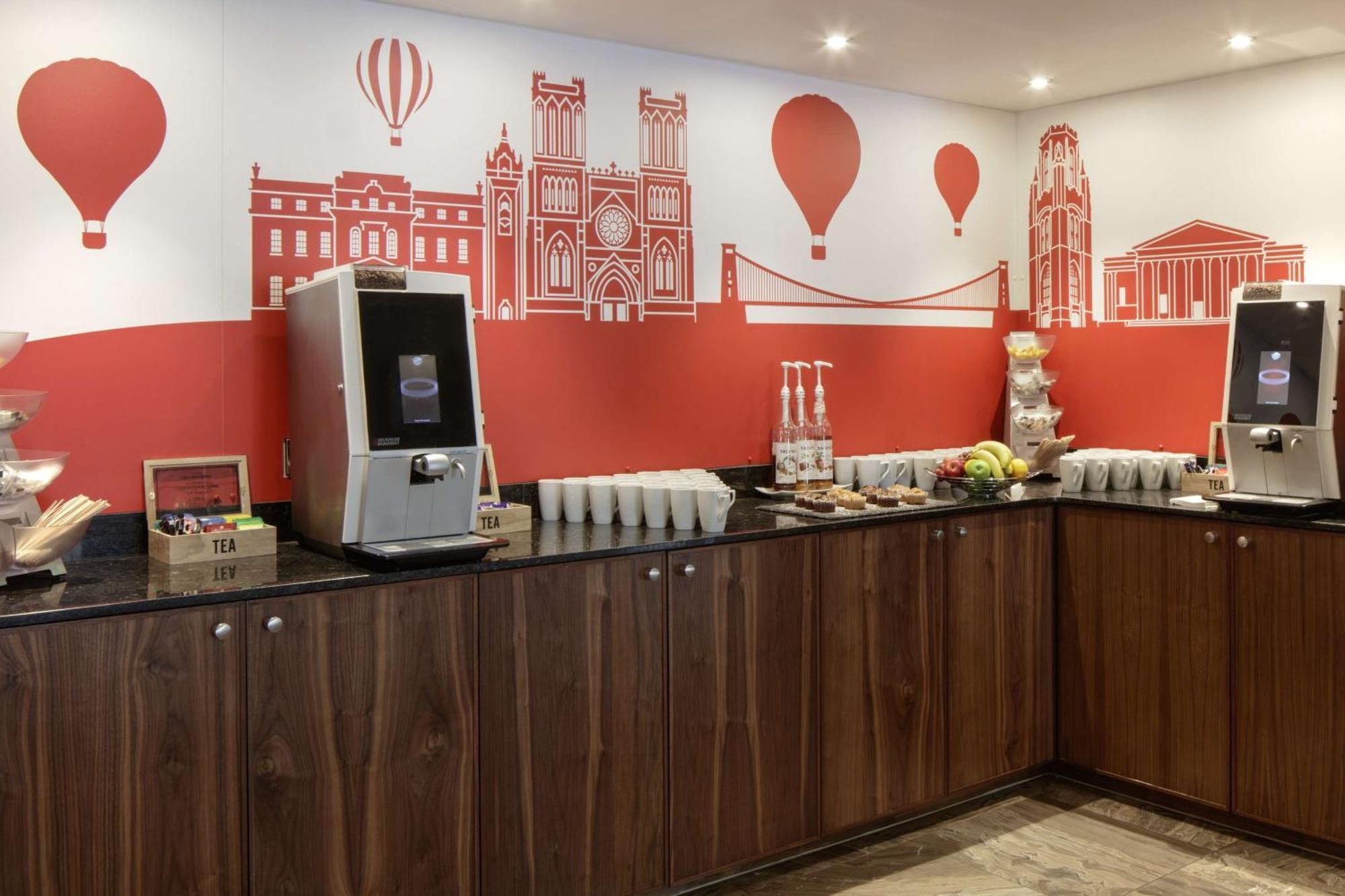 Doubletree By Hilton Bristol City Centre Exterior foto